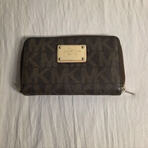 Michael Kors Brown Zip Wallet